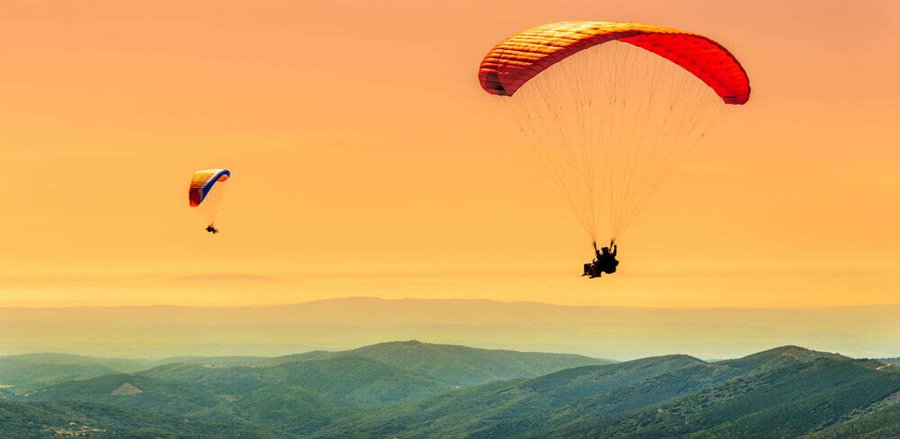 Unique Hot Air Balloon and Paragliding Spots in India