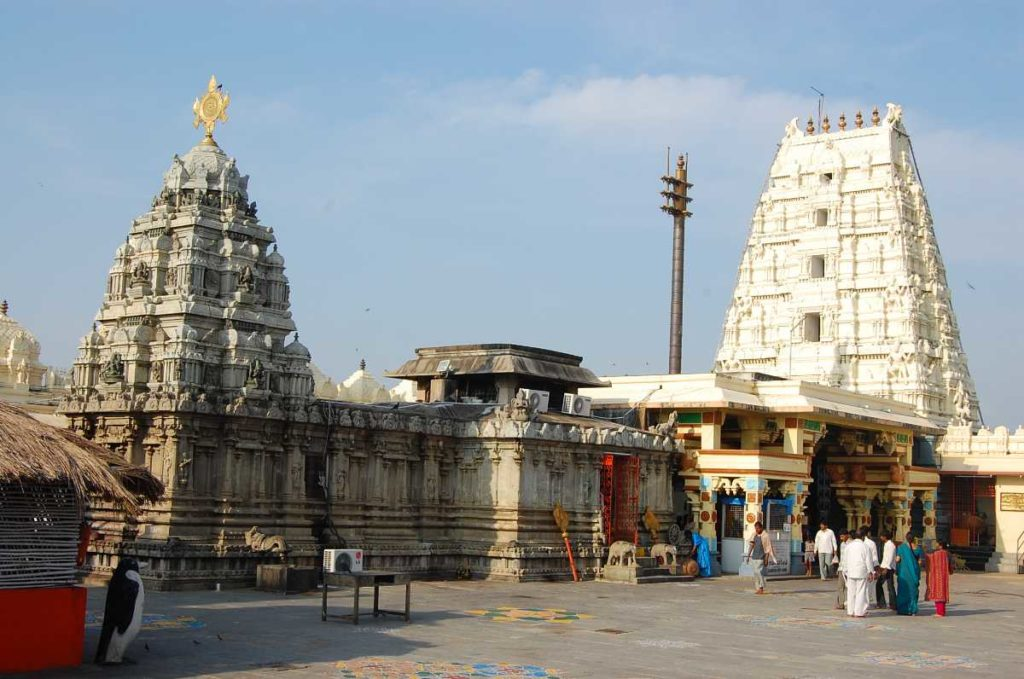 Whispers of the Wind: The Legend of Srikalahasti Temple